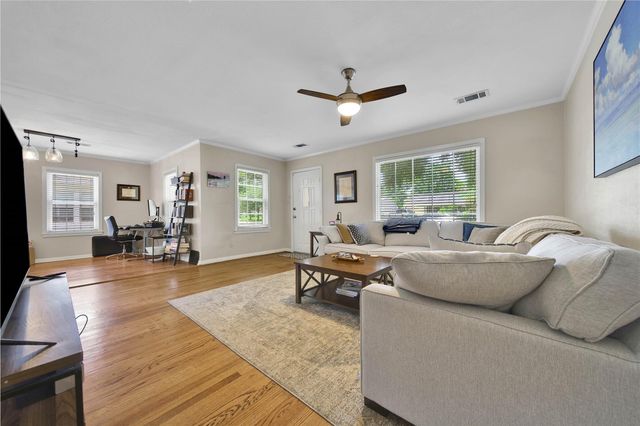 1607 Libbey Drive, Houston, TX 77018
