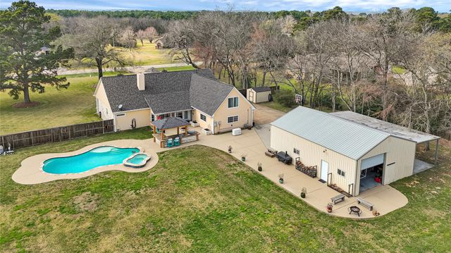 13514 Jbk Memorial Drive, Willis, TX 77318