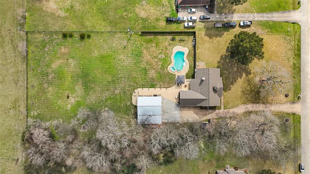 13514 Jbk Memorial Drive, Willis, TX 77318