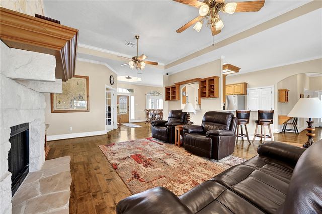 13514 Jbk Memorial Drive, Willis, TX 77318