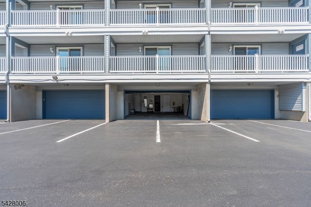 113 LAREINE AVENUE UNIT 301 301, Bradley Beach Boro, NJ 07720
