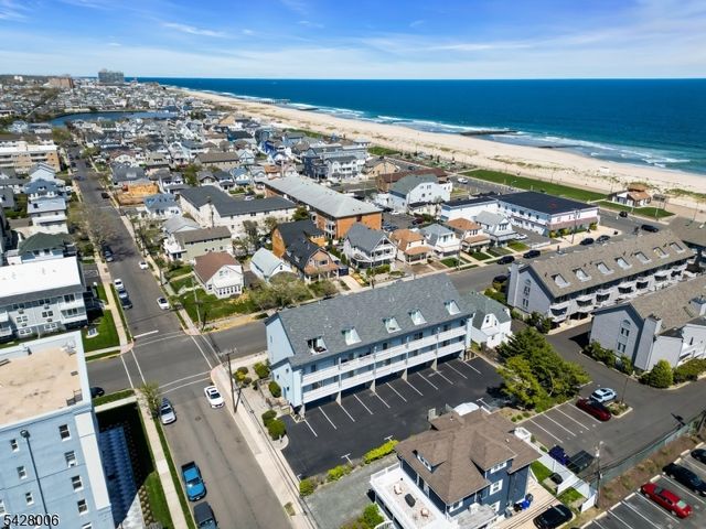 113 LAREINE AVENUE UNIT 301 301, Bradley Beach Boro, NJ 07720