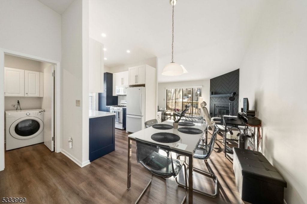 1002 Spruce Hills Dr 1002, Glen Gardner Boro, NJ 08826