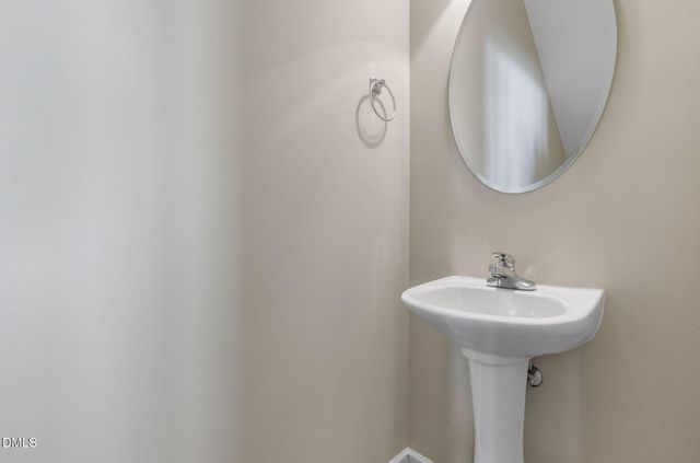 705 Glen Road Apt 106, Garner, NC 27529