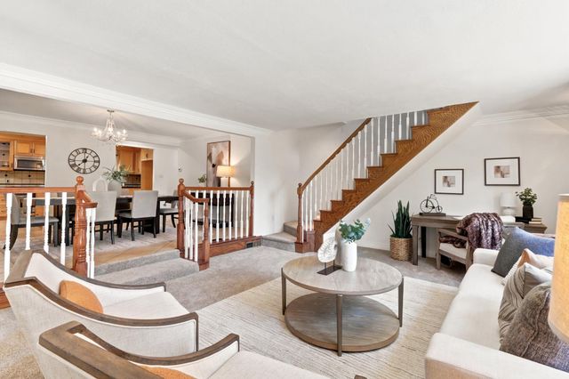 6030 Palm Dr, Carmichael, CA 95608