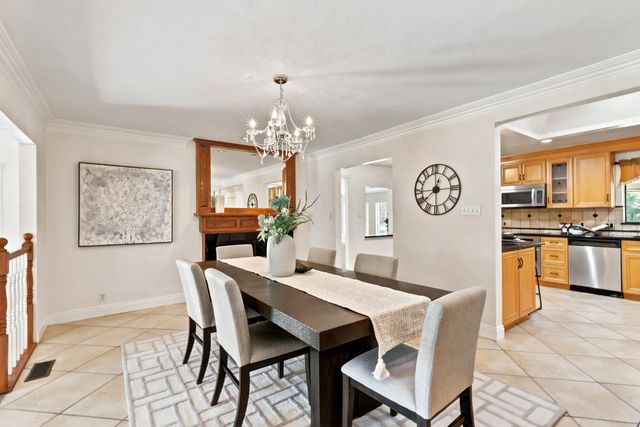 6030 Palm Dr, Carmichael, CA 95608