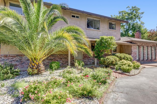 6030 Palm Dr, Carmichael, CA 95608