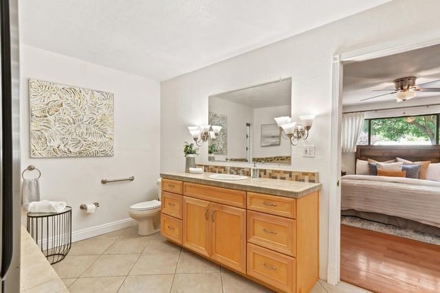 6030 Palm Dr, Carmichael, CA 95608