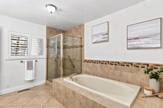 6030 Palm Dr, Carmichael, CA 95608