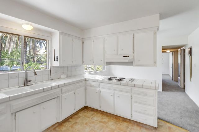 6030 Palm Dr, Carmichael, CA 95608
