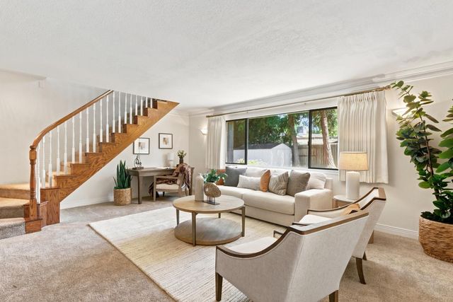 6030 Palm Dr, Carmichael, CA 95608