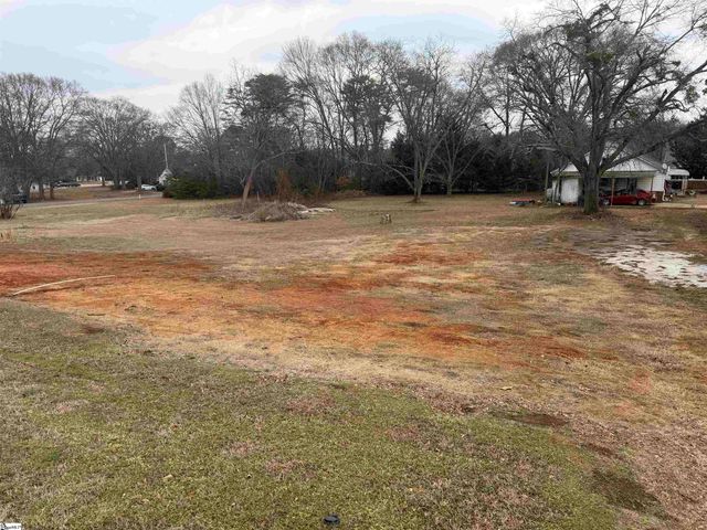 714 N Main Street, Greer, SC 29651