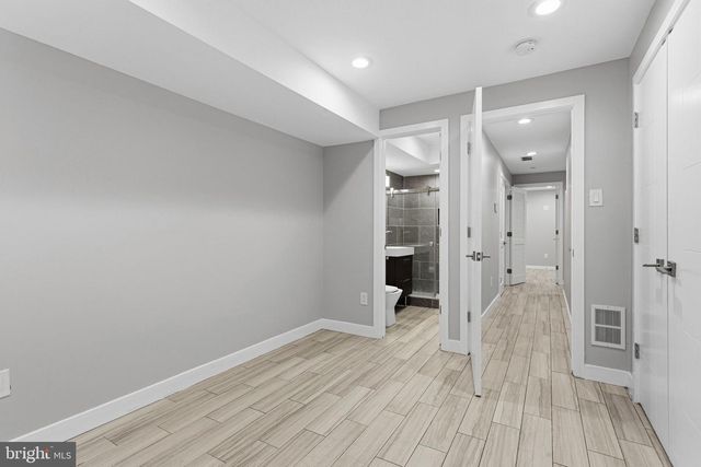 711 W MONTGOMERY AVE, Philadelphia, PA 19122