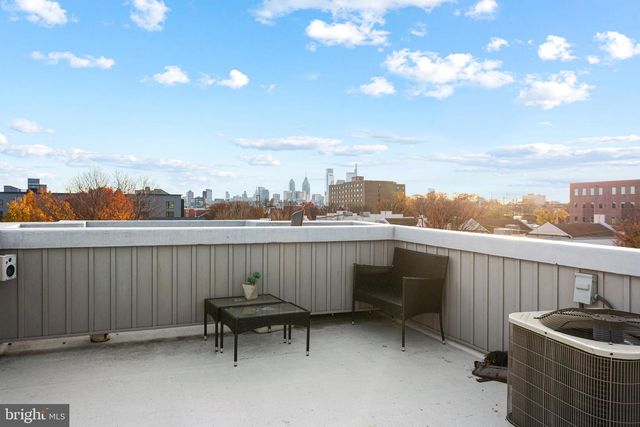 711 W MONTGOMERY AVE, Philadelphia, PA 19122