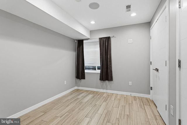 711 W MONTGOMERY AVE, Philadelphia, PA 19122