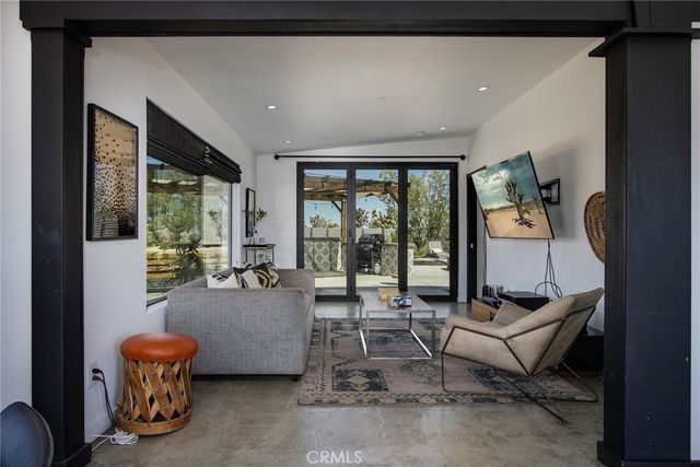1564 Luna Mesa Road, Yucca Valley, CA 92284