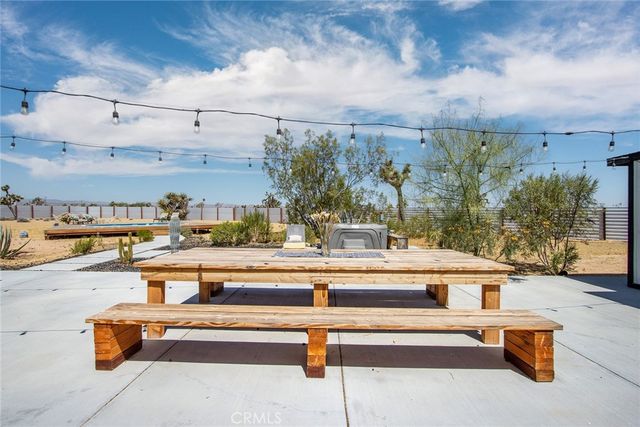 1564 Luna Mesa Road, Yucca Valley, CA 92284