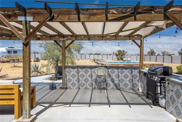 1564 Luna Mesa Road, Yucca Valley, CA 92284