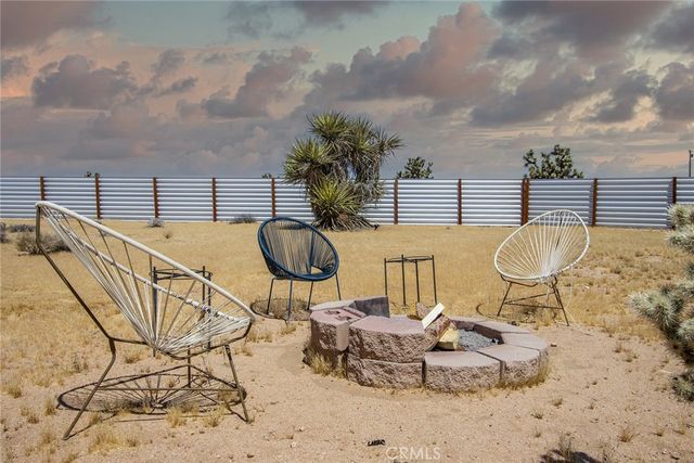 1564 Luna Mesa Road, Yucca Valley, CA 92284