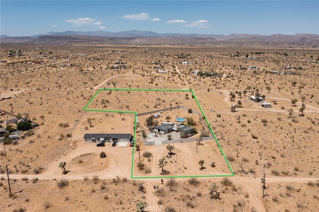 1564 Luna Mesa Road, Yucca Valley, CA 92284