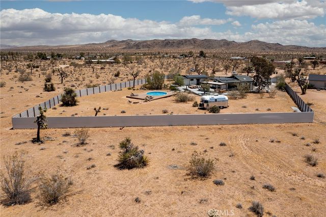 1564 Luna Mesa Road, Yucca Valley, CA 92284