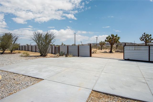 1564 Luna Mesa Road, Yucca Valley, CA 92284
