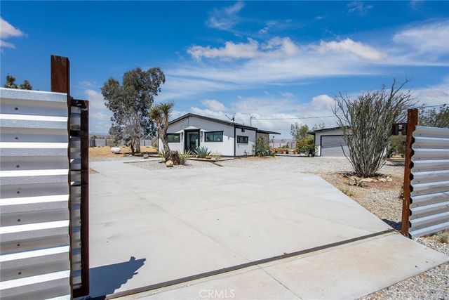 1564 Luna Mesa Road, Yucca Valley, CA 92284