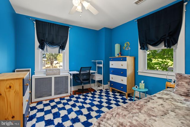2811 PINEWOOD AVE, Baltimore, MD 21214