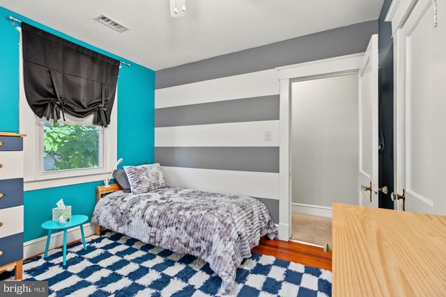 2811 PINEWOOD AVE, Baltimore, MD 21214