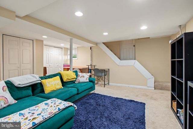 2811 PINEWOOD AVE, Baltimore, MD 21214
