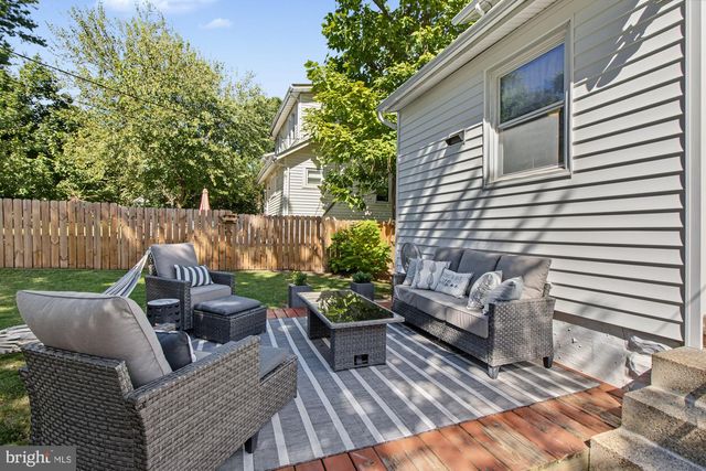 2811 PINEWOOD AVE, Baltimore, MD 21214