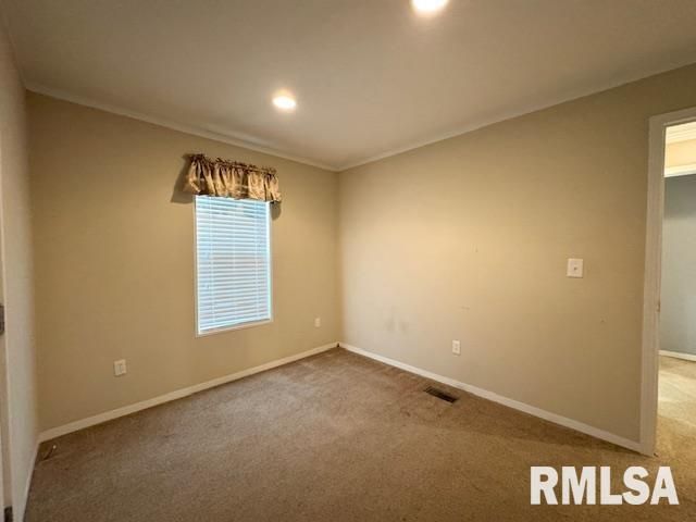 509 W MADISON Street, Herrin, IL 62948