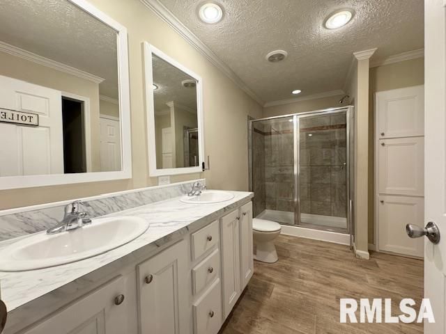 509 W MADISON Street, Herrin, IL 62948