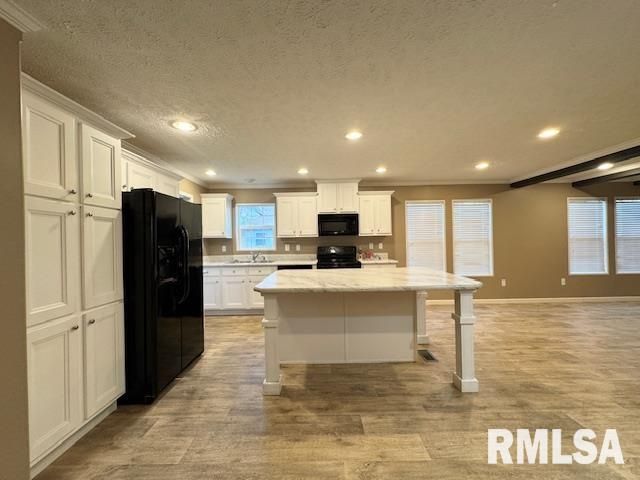 509 W MADISON Street, Herrin, IL 62948