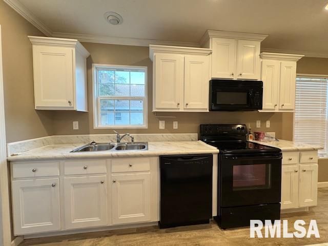 509 W MADISON Street, Herrin, IL 62948