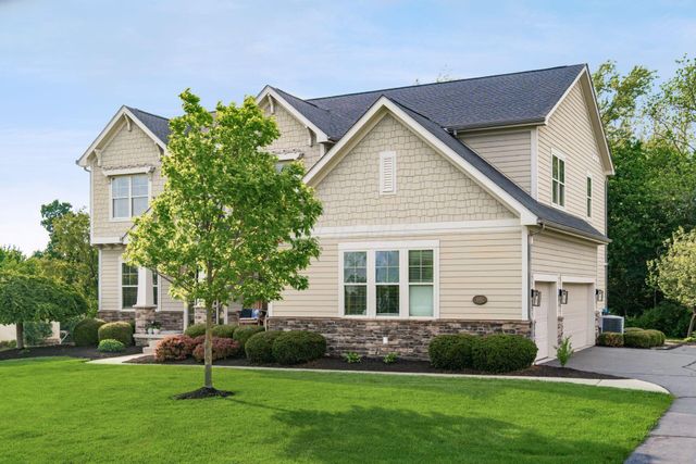1002 Rambling Brook Way, Delaware, OH 43015