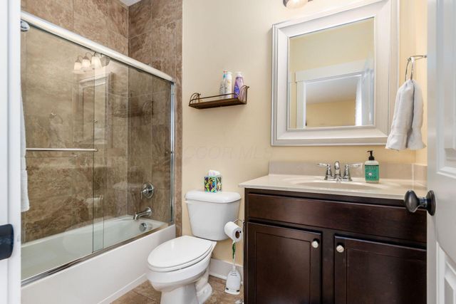 1002 Rambling Brook Way, Delaware, OH 43015