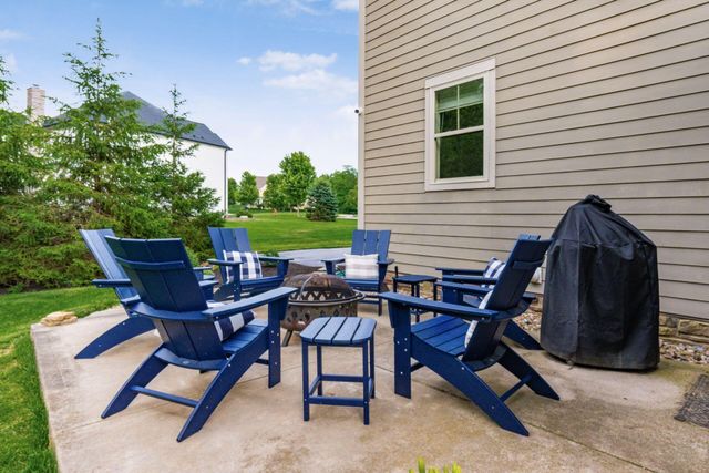 1002 Rambling Brook Way, Delaware, OH 43015