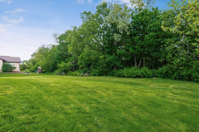 1002 Rambling Brook Way, Delaware, OH 43015