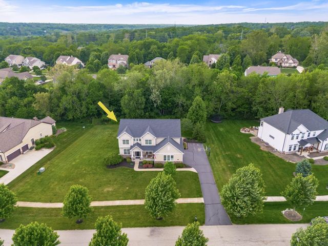 1002 Rambling Brook Way, Delaware, OH 43015