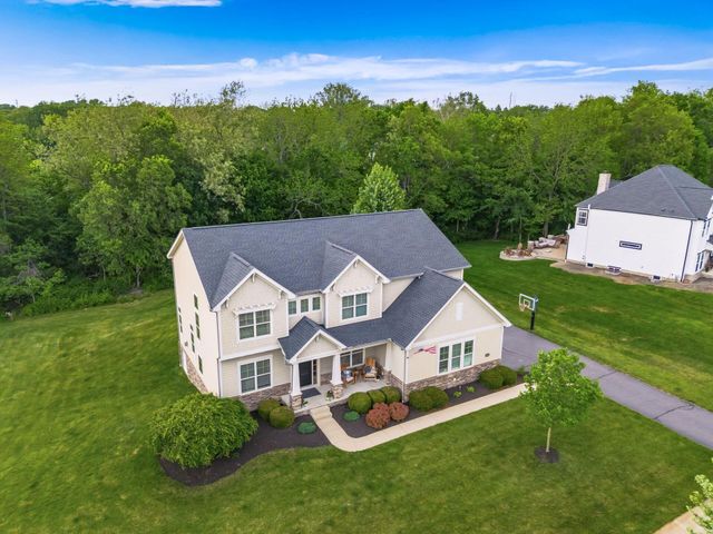 1002 Rambling Brook Way, Delaware, OH 43015