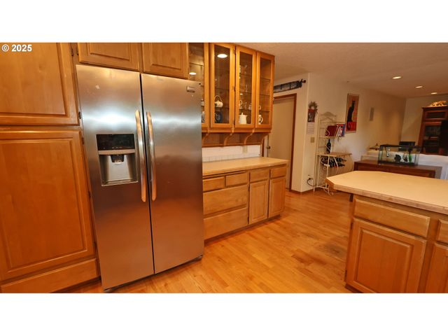 15915 Se MONNER Rd, Happy Valley, OR 97086