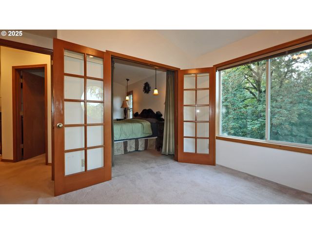 15915 Se MONNER Rd, Happy Valley, OR 97086