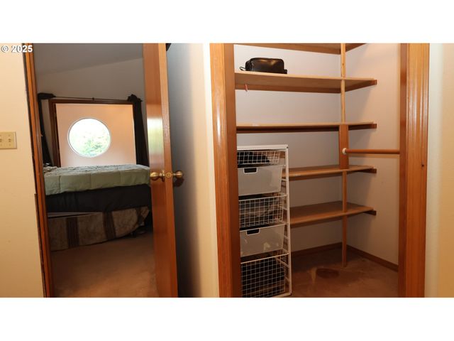 15915 Se MONNER Rd, Happy Valley, OR 97086