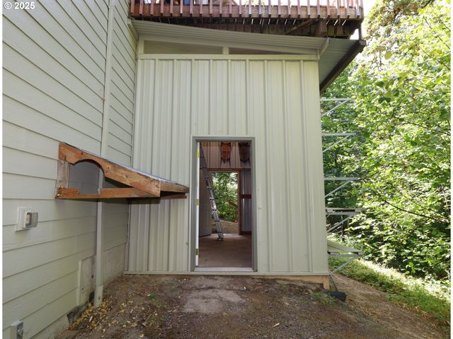 15915 Se MONNER Rd, Happy Valley, OR 97086