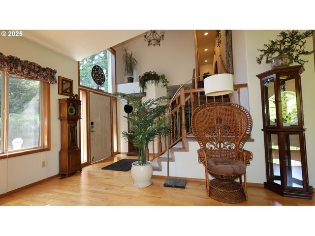 15915 Se MONNER Rd, Happy Valley, OR 97086