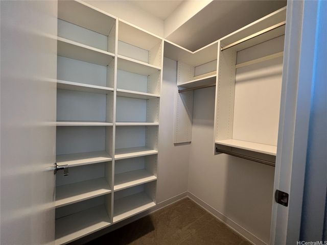 987 Queen Street 908, Honolulu, HI 96814