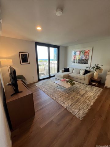 987 Queen Street 908, Honolulu, HI 96814