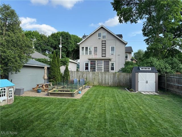 162 Portage Drive, Akron, OH 44303