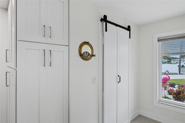 211 21ST STREET NE, Bradenton, FL 34208